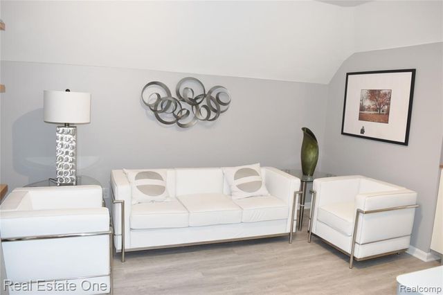 43513 Pendleton Circle, Sterling Heights, MI 48313