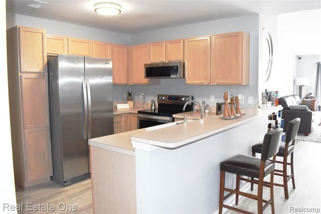 43513 Pendleton Circle, Sterling Heights, MI 48313