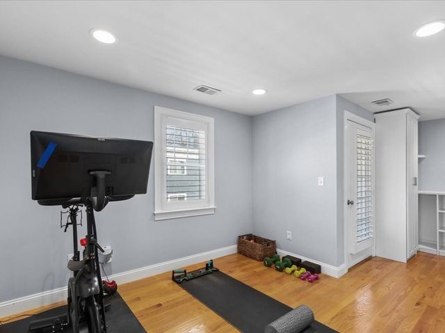 40 Catherine B, Boston, MA 02131