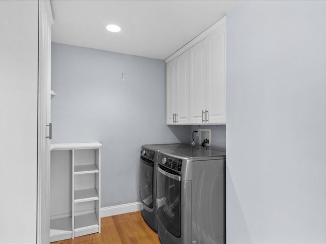 40 Catherine B, Boston, MA 02131