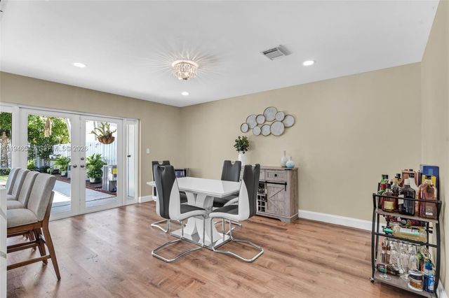 2003 NW 181st Ave, Pembroke Pines, FL 33029