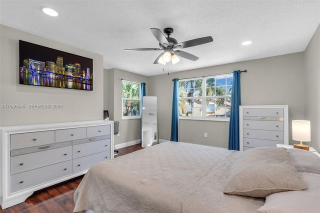 2003 NW 181st Ave, Pembroke Pines, FL 33029