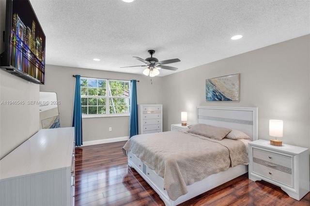 2003 NW 181st Ave, Pembroke Pines, FL 33029