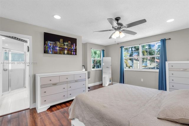 2003 NW 181st Ave, Pembroke Pines, FL 33029