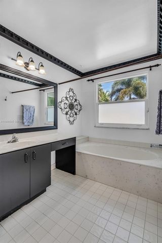 2003 NW 181st Ave, Pembroke Pines, FL 33029