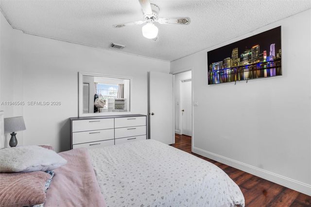 2003 NW 181st Ave, Pembroke Pines, FL 33029