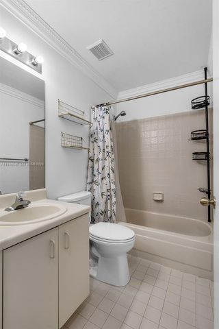 2003 NW 181st Ave, Pembroke Pines, FL 33029