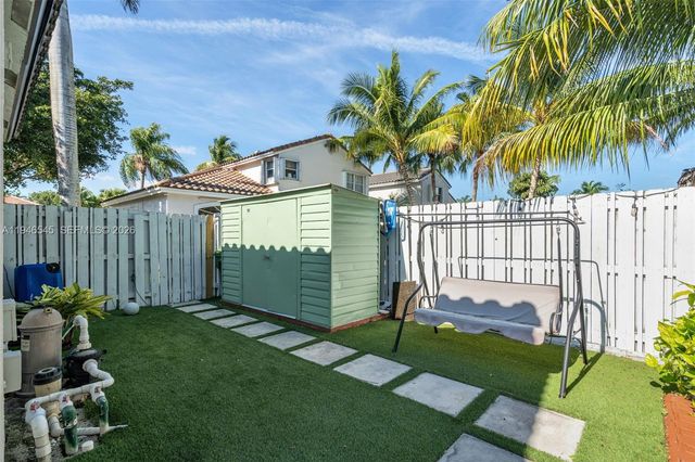 2003 NW 181st Ave, Pembroke Pines, FL 33029