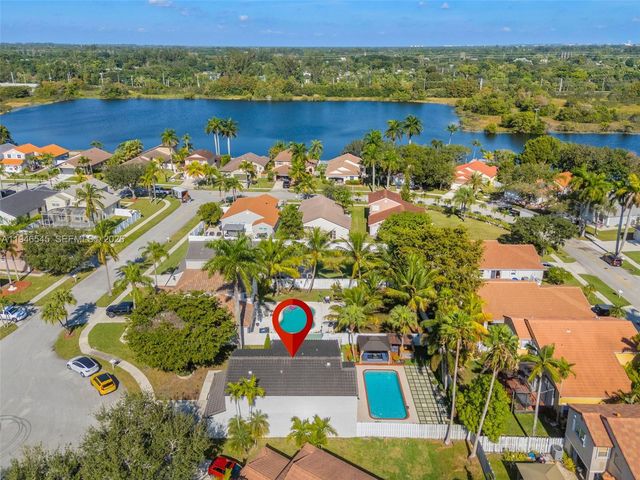 2003 NW 181st Ave, Pembroke Pines, FL 33029