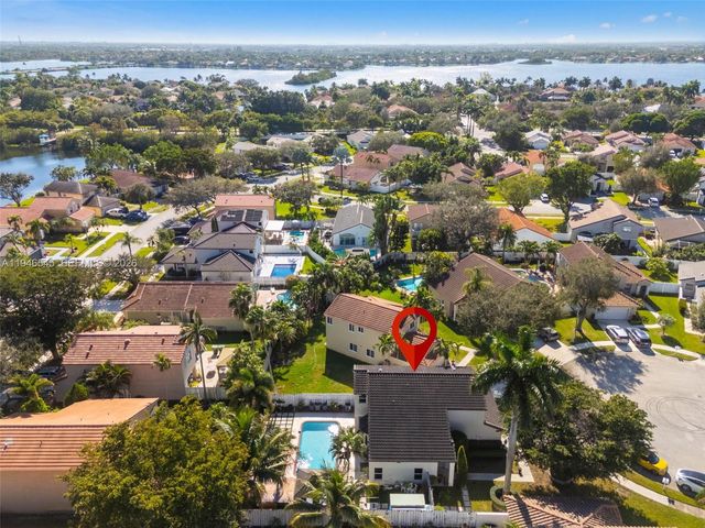 2003 NW 181st Ave, Pembroke Pines, FL 33029