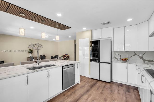 2003 NW 181st Ave, Pembroke Pines, FL 33029