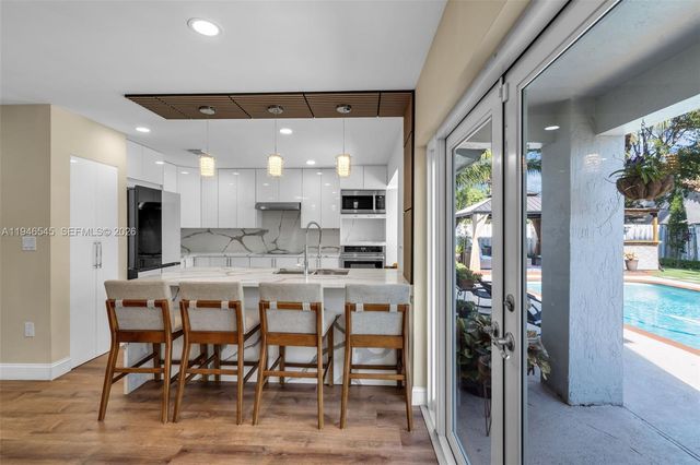 2003 NW 181st Ave, Pembroke Pines, FL 33029