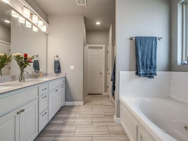 4508 Baldwin Avenue, Moore, OK 73160