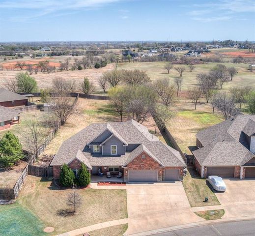 4508 Baldwin Avenue, Moore, OK 73160