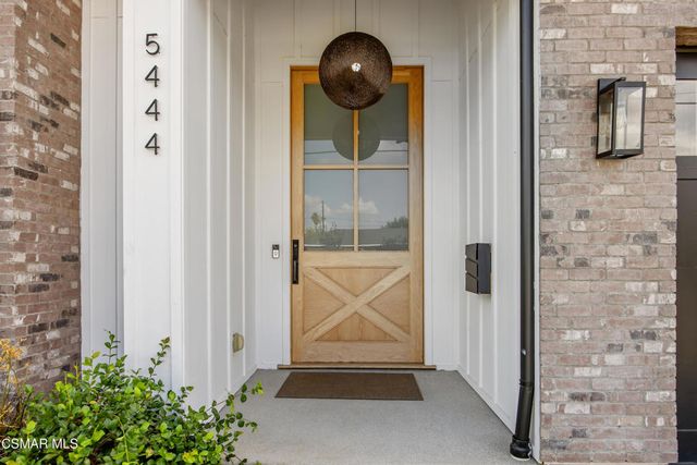 5444 Murietta Avenue, Sherman Oaks, CA 91401