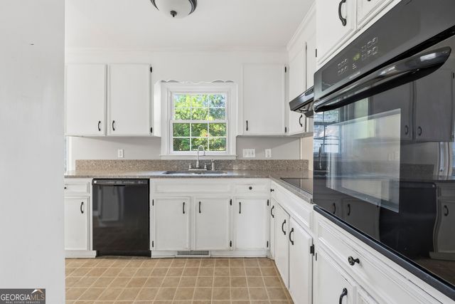 3150 Misty Valley Court, Macon, GA 31204
