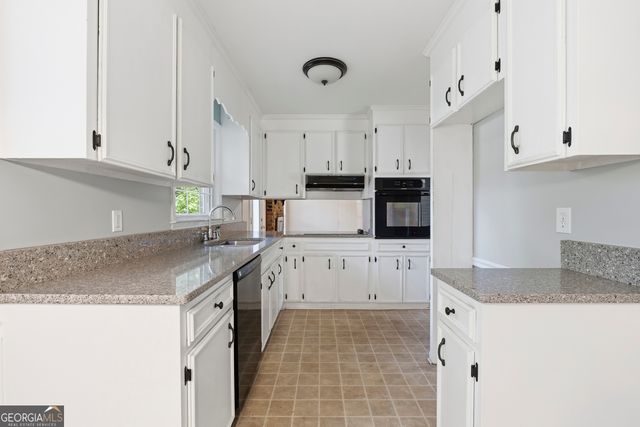 3150 Misty Valley Court, Macon, GA 31204