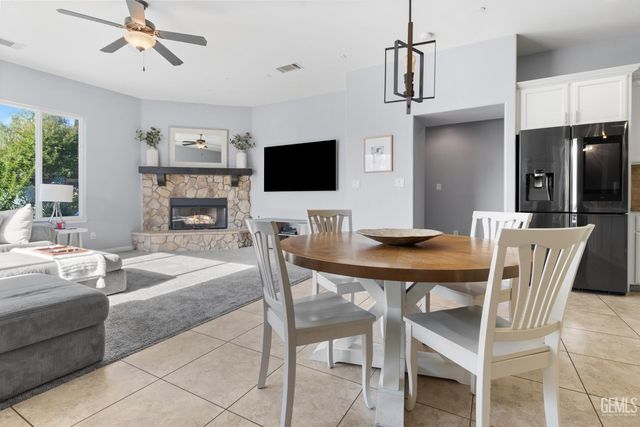 13012 Plumas Wood Lane, Bakersfield, CA 93314