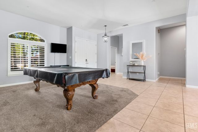 13012 Plumas Wood Lane, Bakersfield, CA 93314