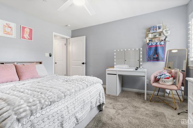 13012 Plumas Wood Lane, Bakersfield, CA 93314