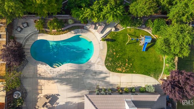 13012 Plumas Wood Lane, Bakersfield, CA 93314