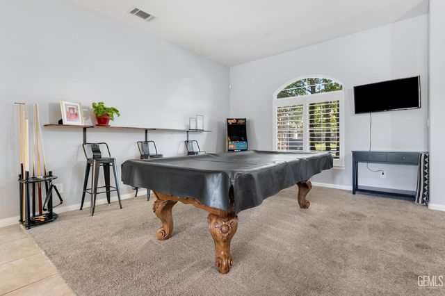 13012 Plumas Wood Lane, Bakersfield, CA 93314