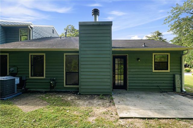 79 Sandalwood Circle, Lawrenceville, GA 30046