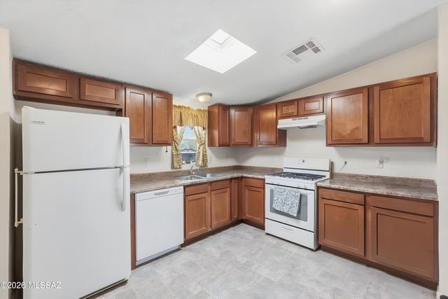 17040 W Calle Carmela, Marana, AZ 85653
