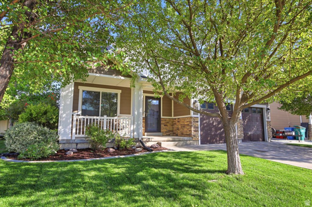 365 S JORDAN WAY, Lehi, UT 84043 — photo 2