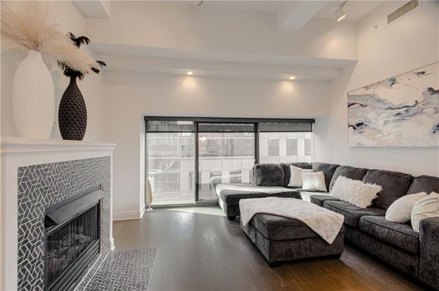 1101 Walnut Street 505, Kansas City, MO 64106