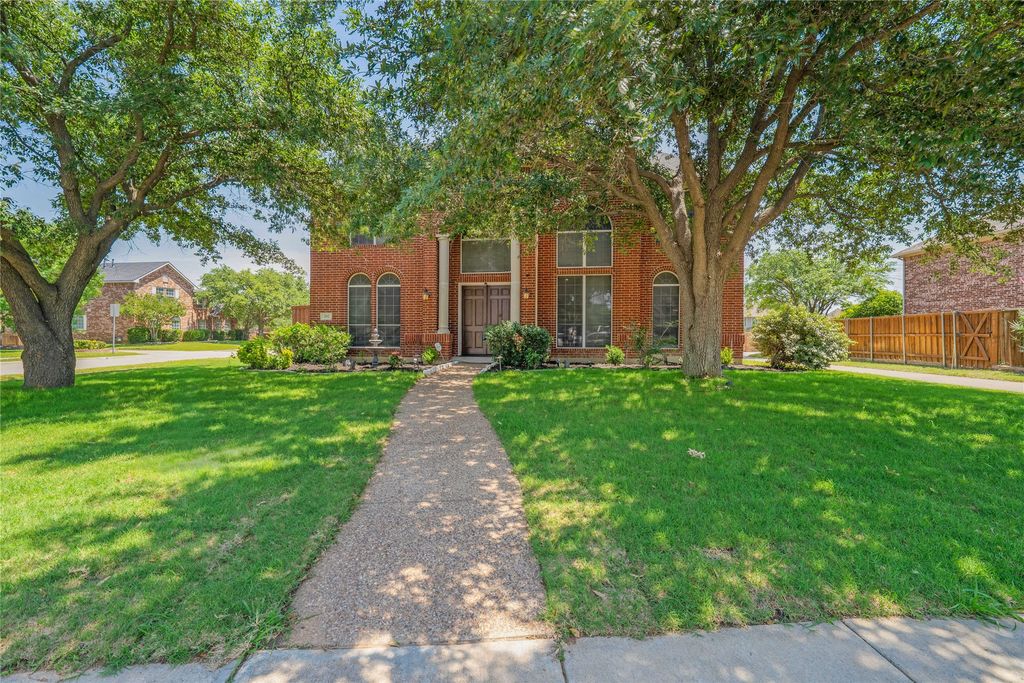 202 Brittany Drive, Coppell, TX 75019