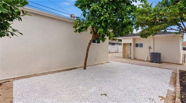 1815 E Hungerford, Long Beach, CA 90805