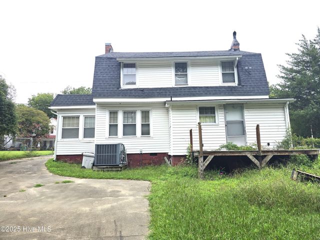 533 E Saint James Street, Tarboro, NC 27886