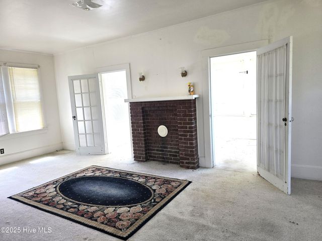 533 E Saint James Street, Tarboro, NC 27886