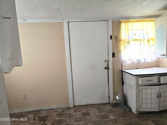 533 E Saint James Street, Tarboro, NC 27886