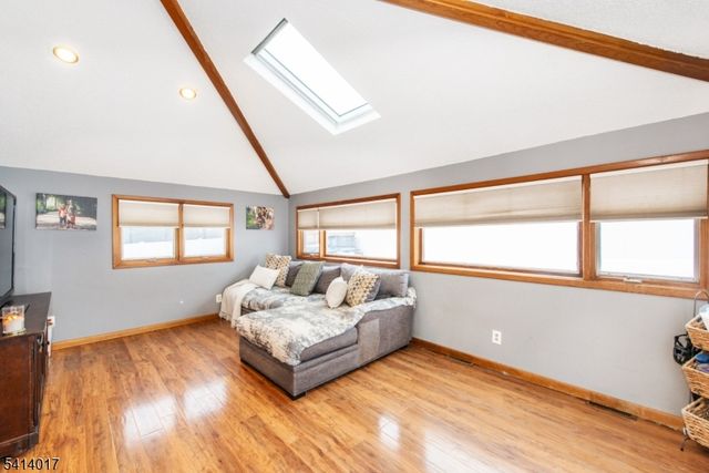 127 Dukes Rd, Rahway City, NJ 07065