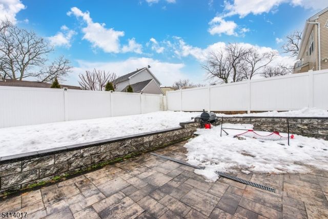 127 Dukes Rd, Rahway City, NJ 07065