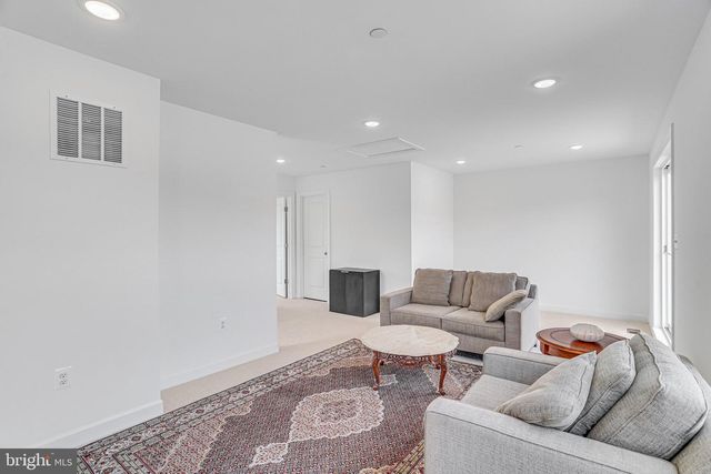 4975 LONGMIRE WAY, Chantilly, VA 20151