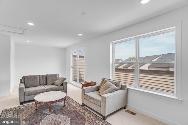 4975 LONGMIRE WAY, Chantilly, VA 20151