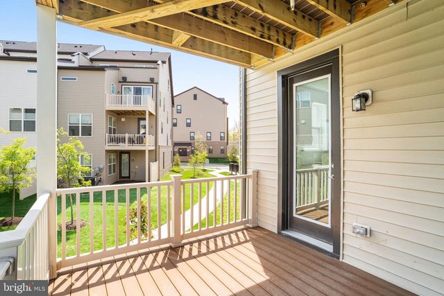 4975 LONGMIRE WAY, Chantilly, VA 20151
