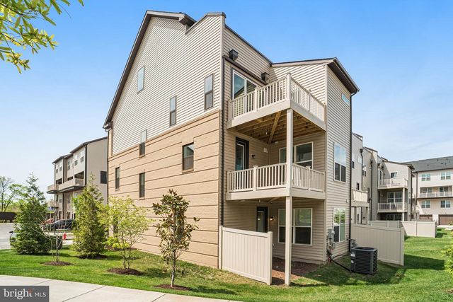 4975 LONGMIRE WAY, Chantilly, VA 20151