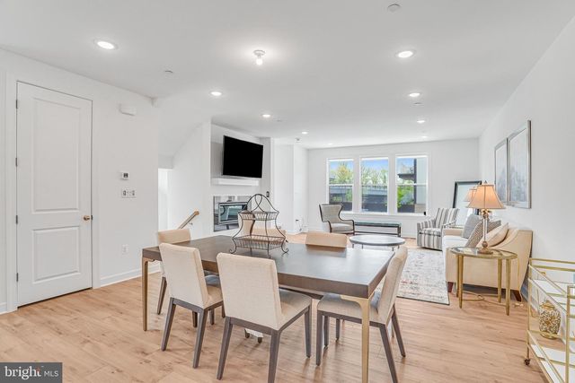 4975 LONGMIRE WAY, Chantilly, VA 20151