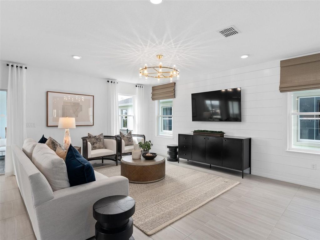 Image 14 of property listing at 15555 PEACEFUL PINES ALLEY, Clermont, FL 34714
