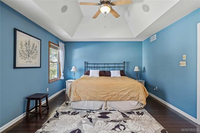 6521 White Oak, Hamburg, NY 14085