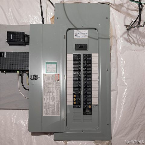 6521 White Oak, Hamburg, NY 14085