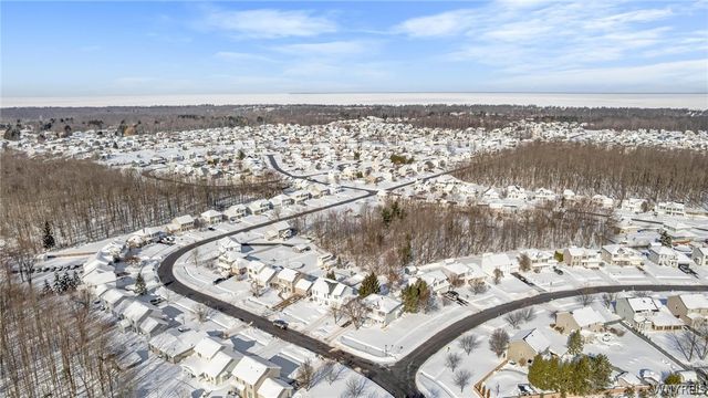 6521 White Oak, Hamburg, NY 14085