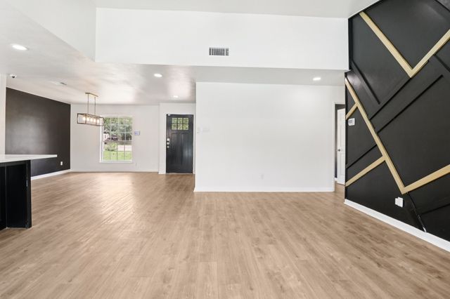 1512 E Park Boulevard, Plano, TX 75074
