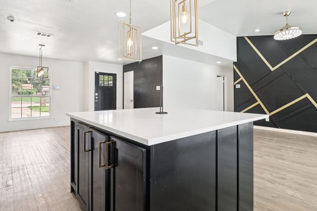 1512 E Park Boulevard, Plano, TX 75074