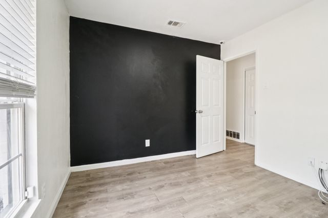 1512 E Park Boulevard, Plano, TX 75074