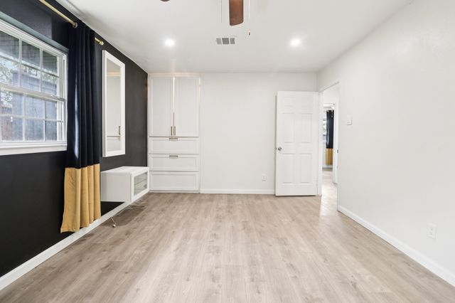 1512 E Park Boulevard, Plano, TX 75074